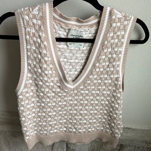 Abercrombie & Fitch slim Cropped V-Neck Sweater Vest